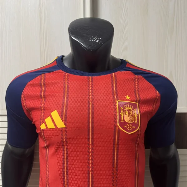 Camiseta de local de España 2026 versión jugador con una estrella